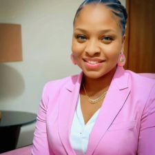 Tech Innovator and Philanthropist Dinah Lugard Bags 'Yessiey Woman Of The Year' Award